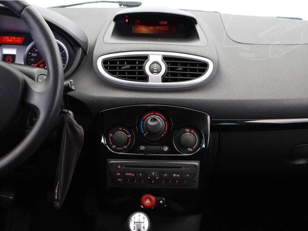 2010 Renault CLIO - 10