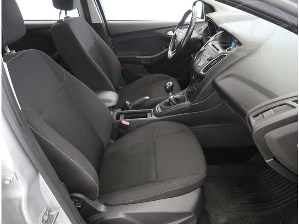 2015 Ford FOCUS - 9