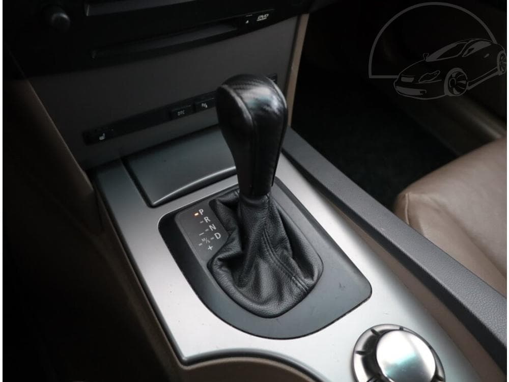 2005 BMW 5-SERIES - 11