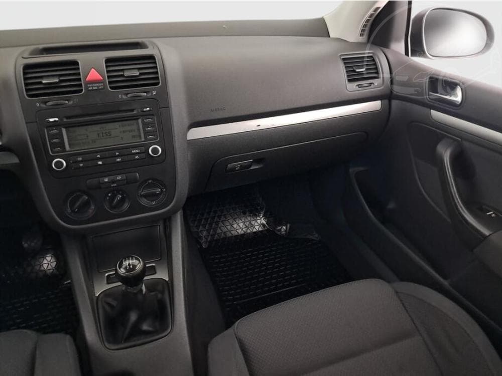 2005 Volkswagen GOLF - 8