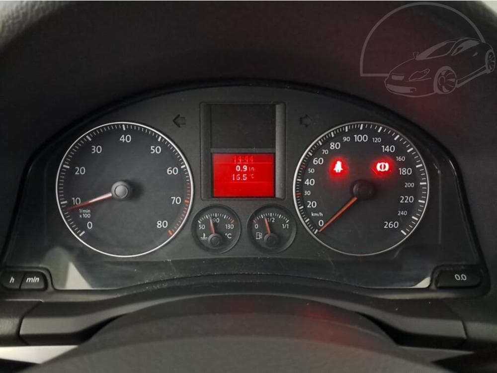 2005 Volkswagen GOLF - 11
