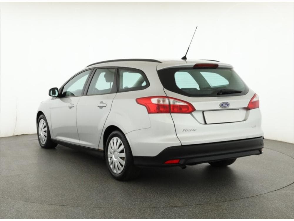 2011 Ford FOCUS - 4