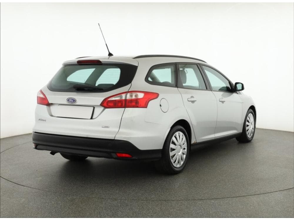 2011 Ford FOCUS - 5