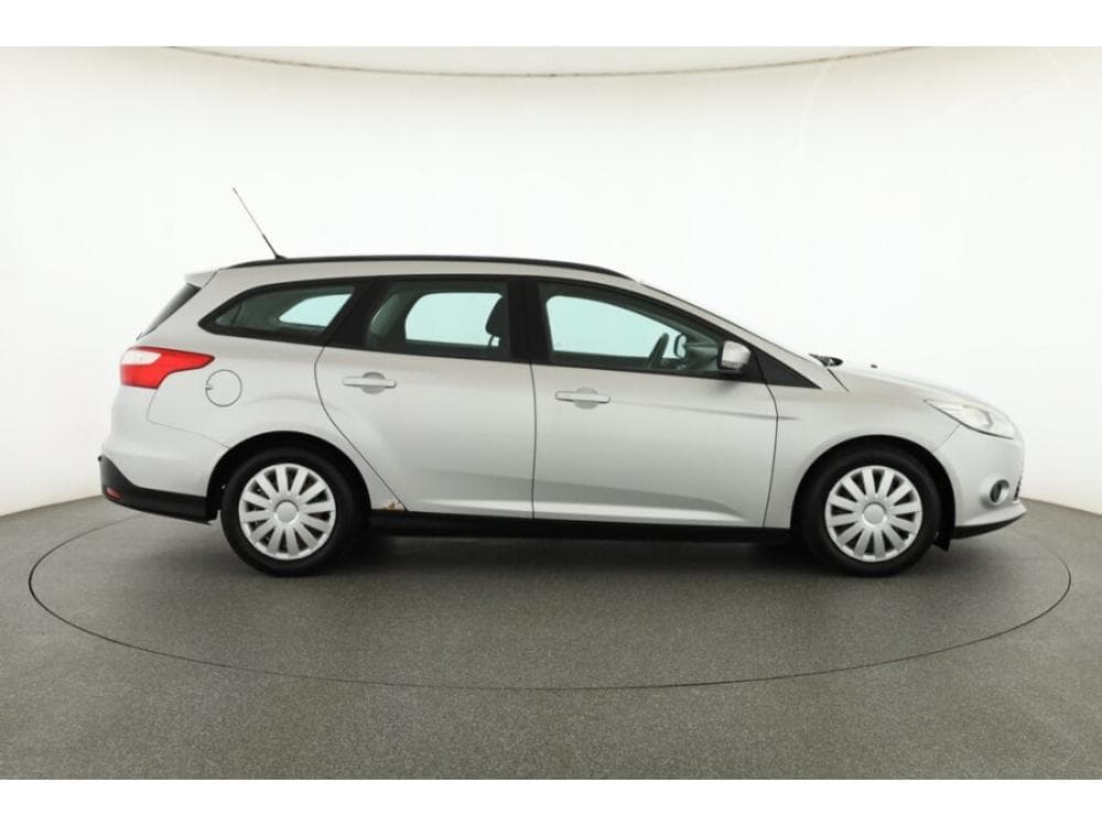 2011 Ford FOCUS - 6