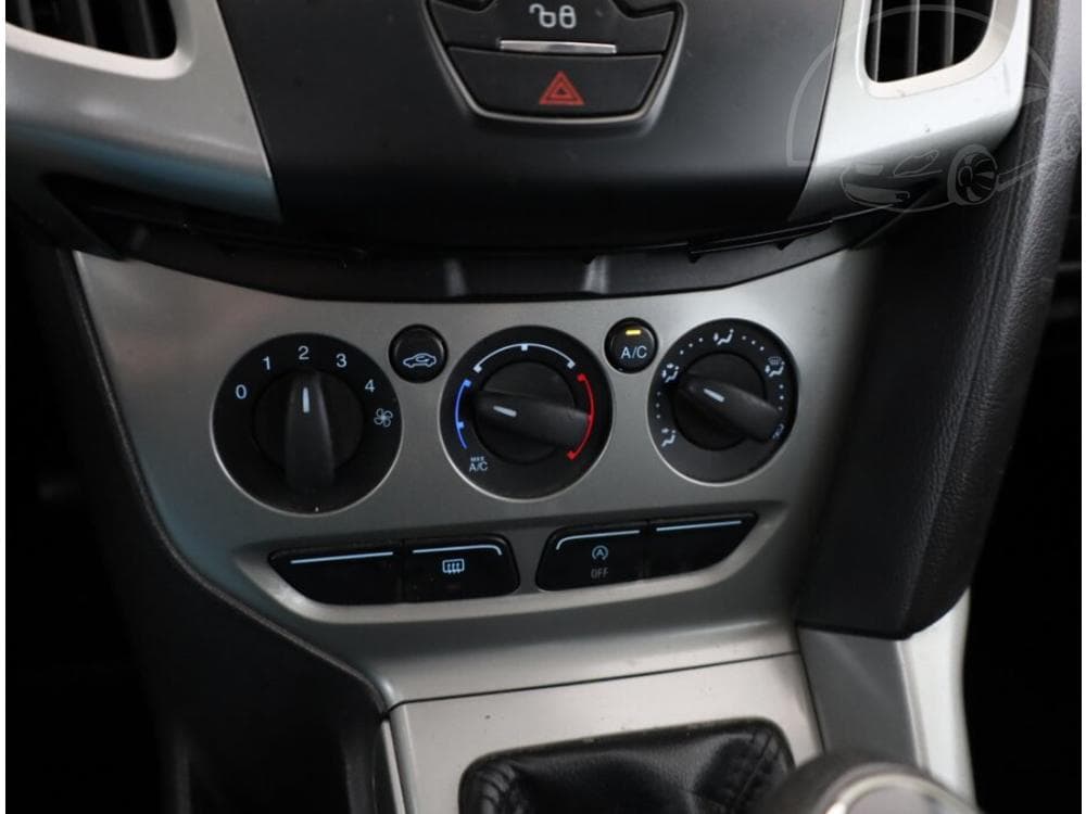 2011 Ford FOCUS - 10