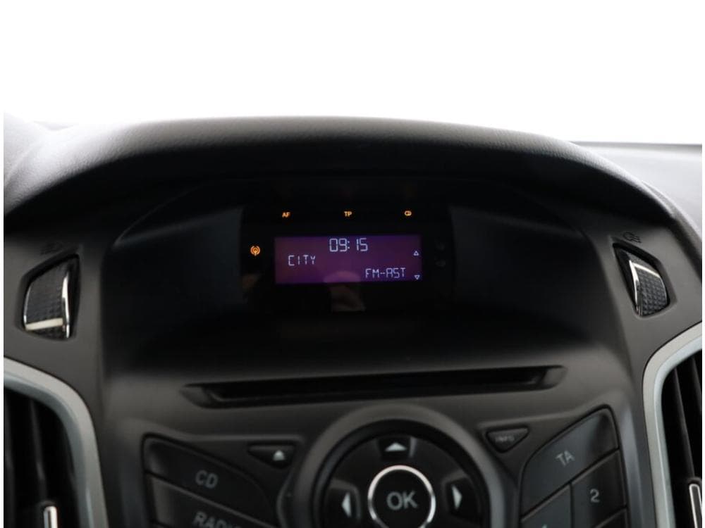 2011 Ford FOCUS - 12