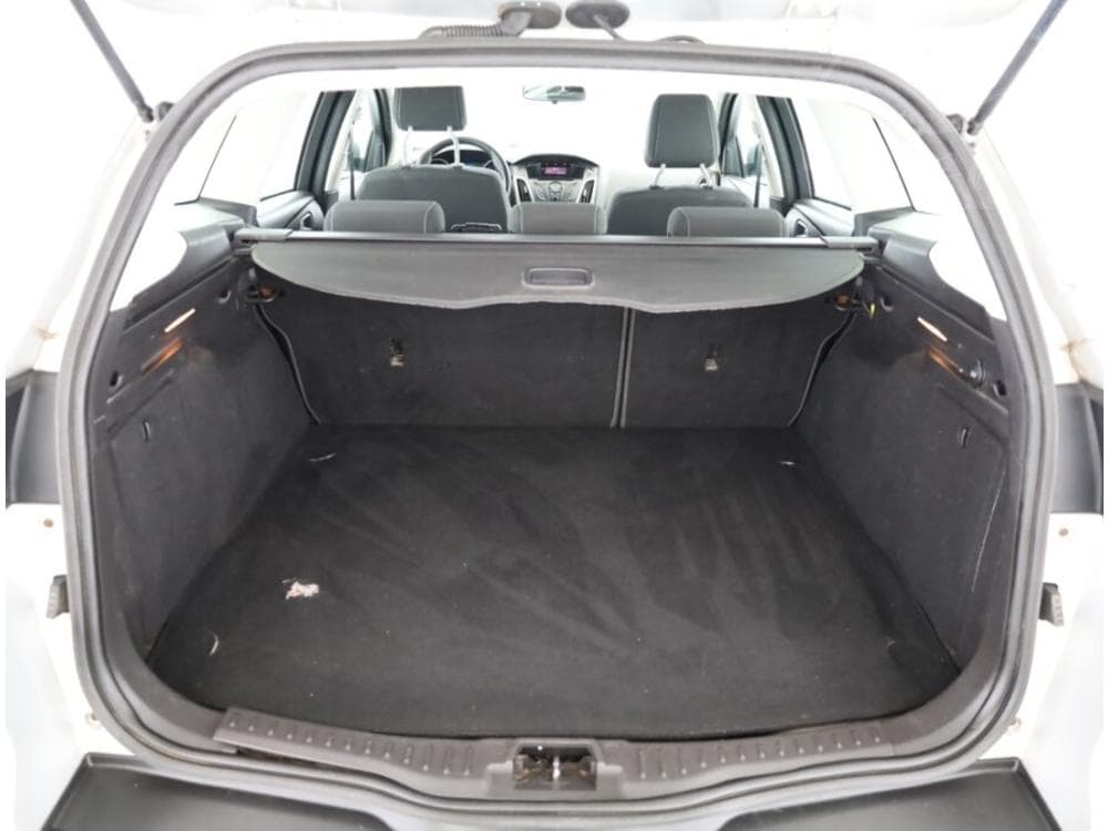 2011 Ford FOCUS - 15