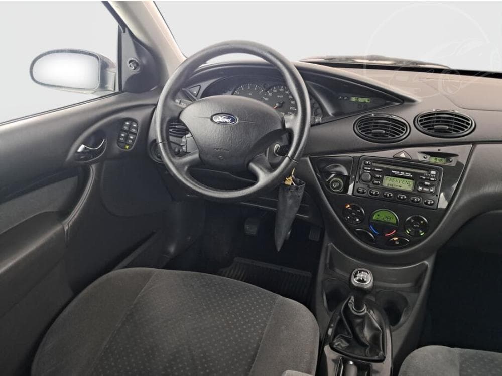 2003 Ford FOCUS - 7