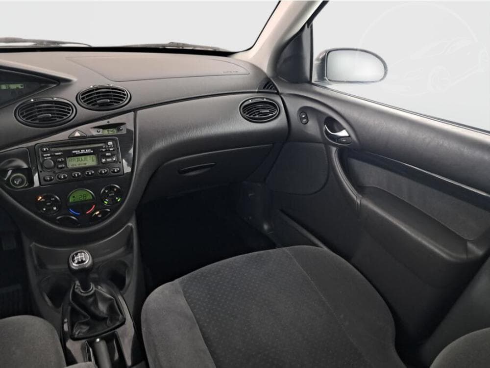 2003 Ford FOCUS - 8