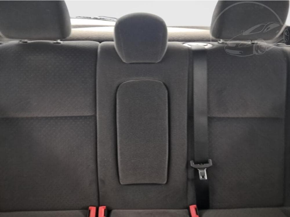 2003 Ford FOCUS - 10