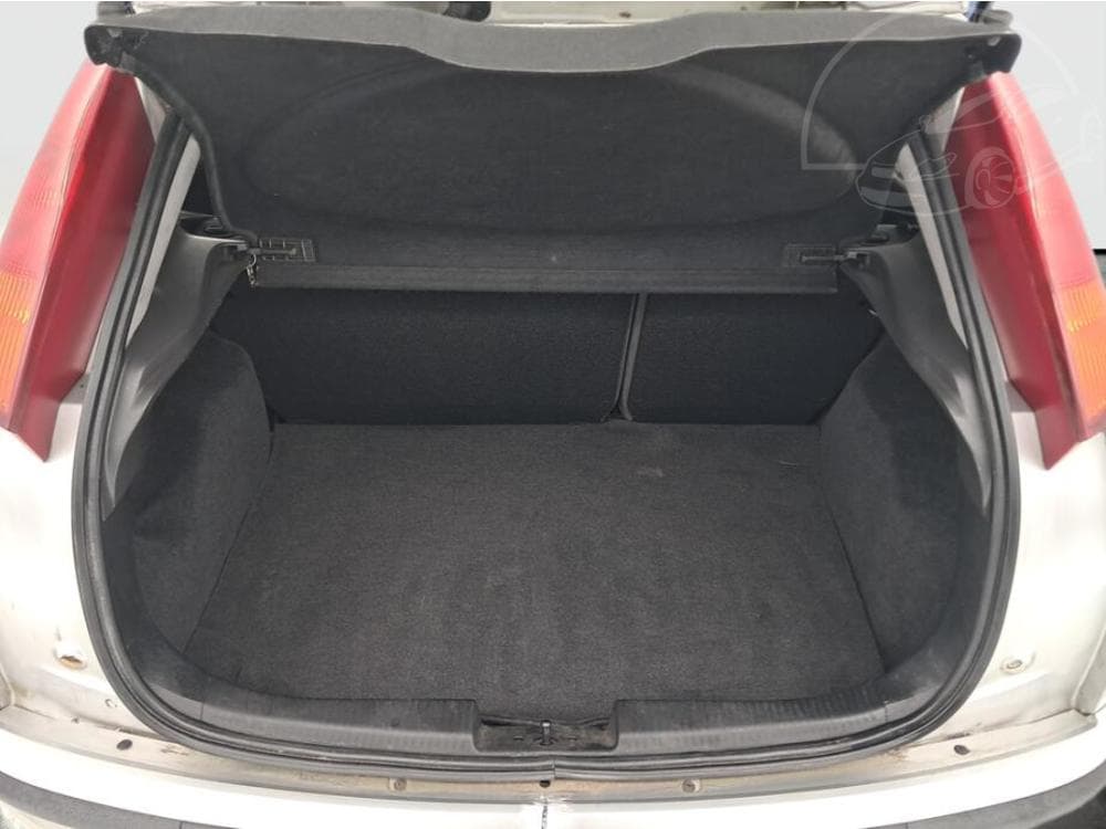 2003 Ford FOCUS - 14
