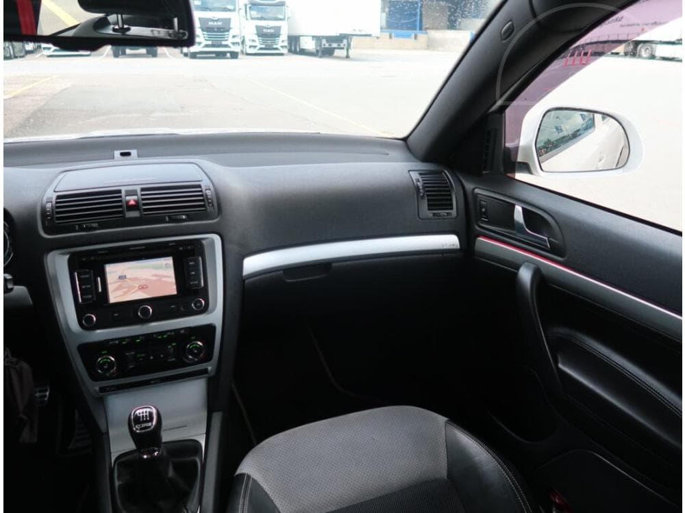 2010 Škoda OCTAVIA - 8