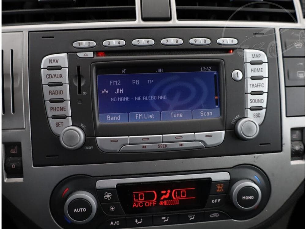 2009 Ford C-MAX - 11
