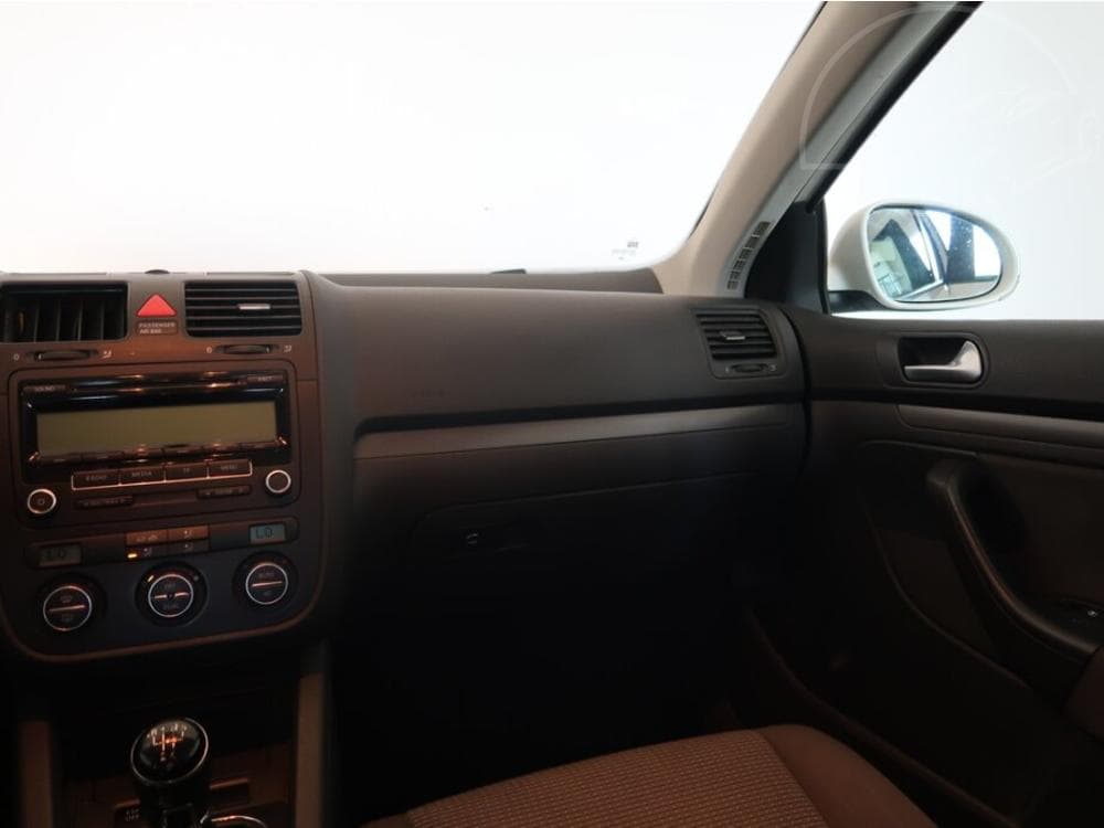 2009 Volkswagen GOLF - 8