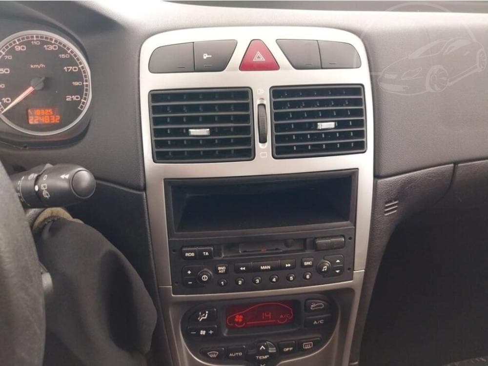 2004 Peugeot 307 - 12