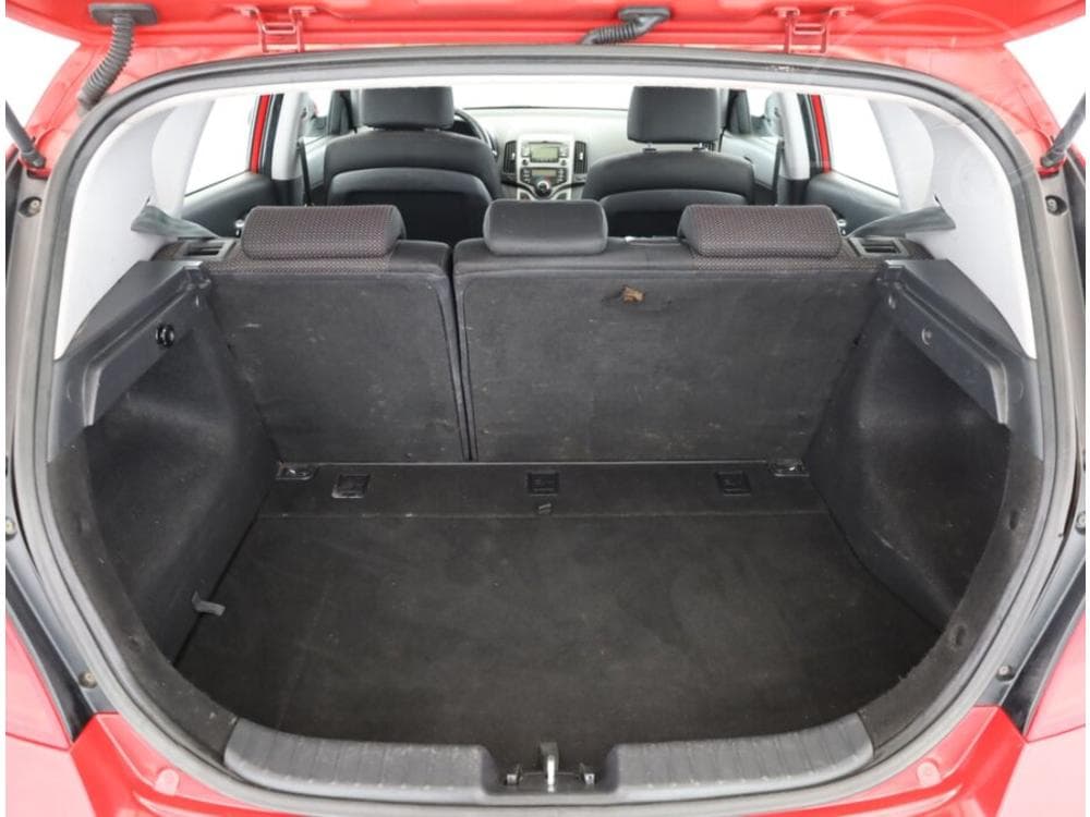 2011 Hyundai i30 - 14