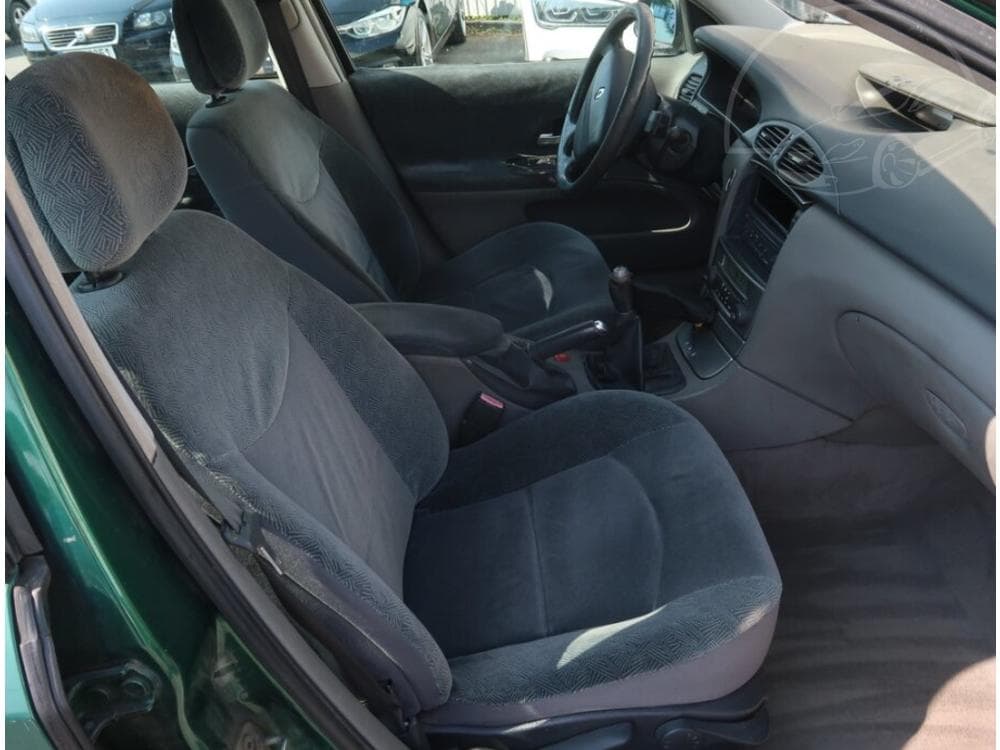 2002 Renault LAGUNA - 9