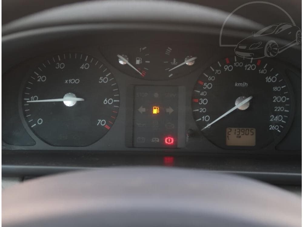 2002 Renault LAGUNA - 11