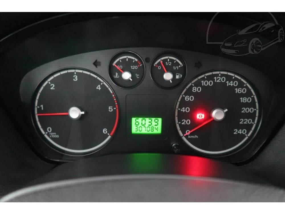 2005 Ford FOCUS - 11