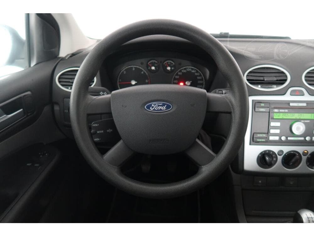 2005 Ford FOCUS - 14