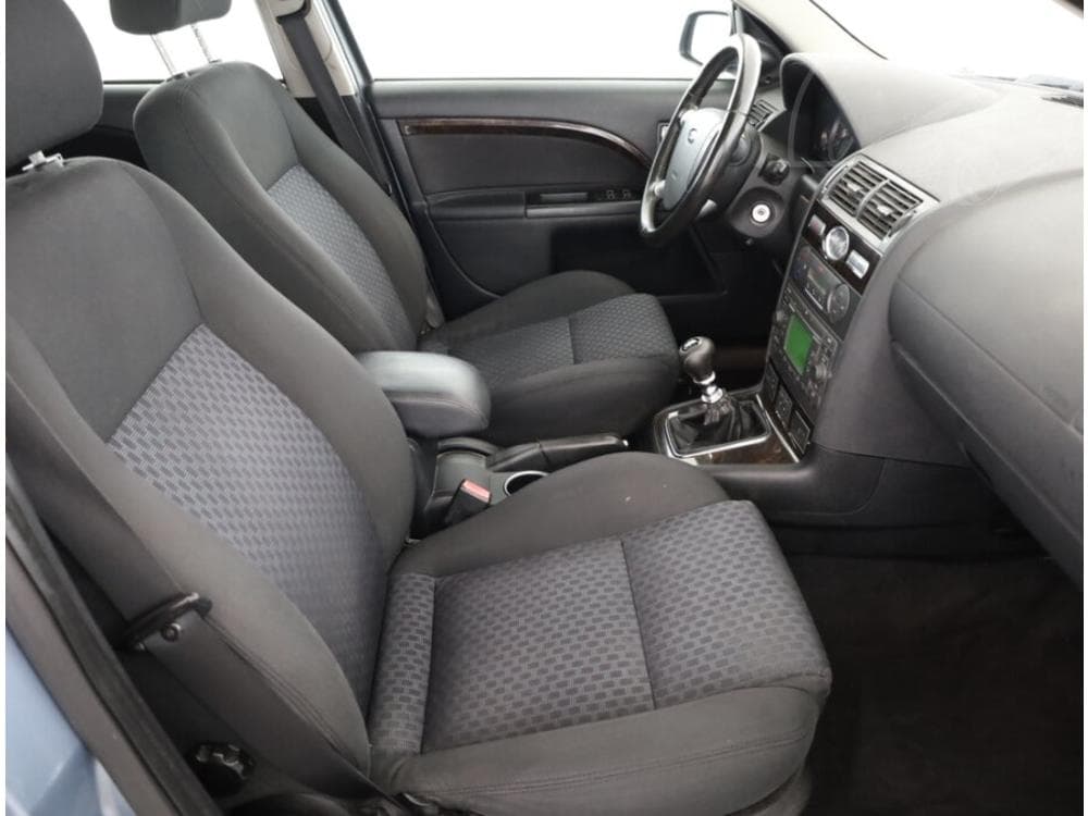 2005 Ford MONDEO - 7