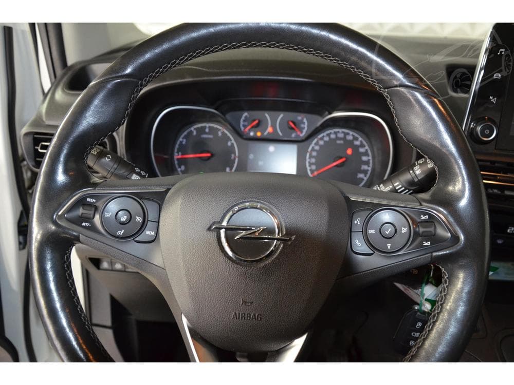 2022 Opel Combo - 13