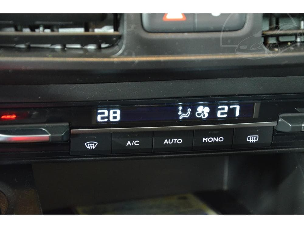 2022 Opel Combo - 18