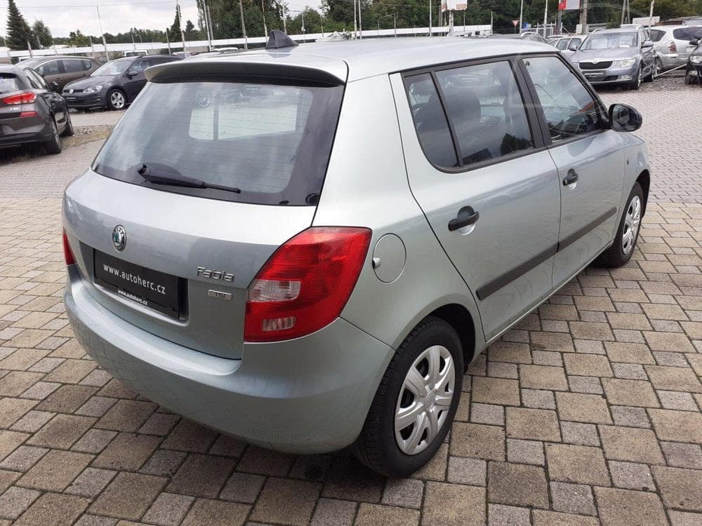 2010 Škoda FABIA - 4
