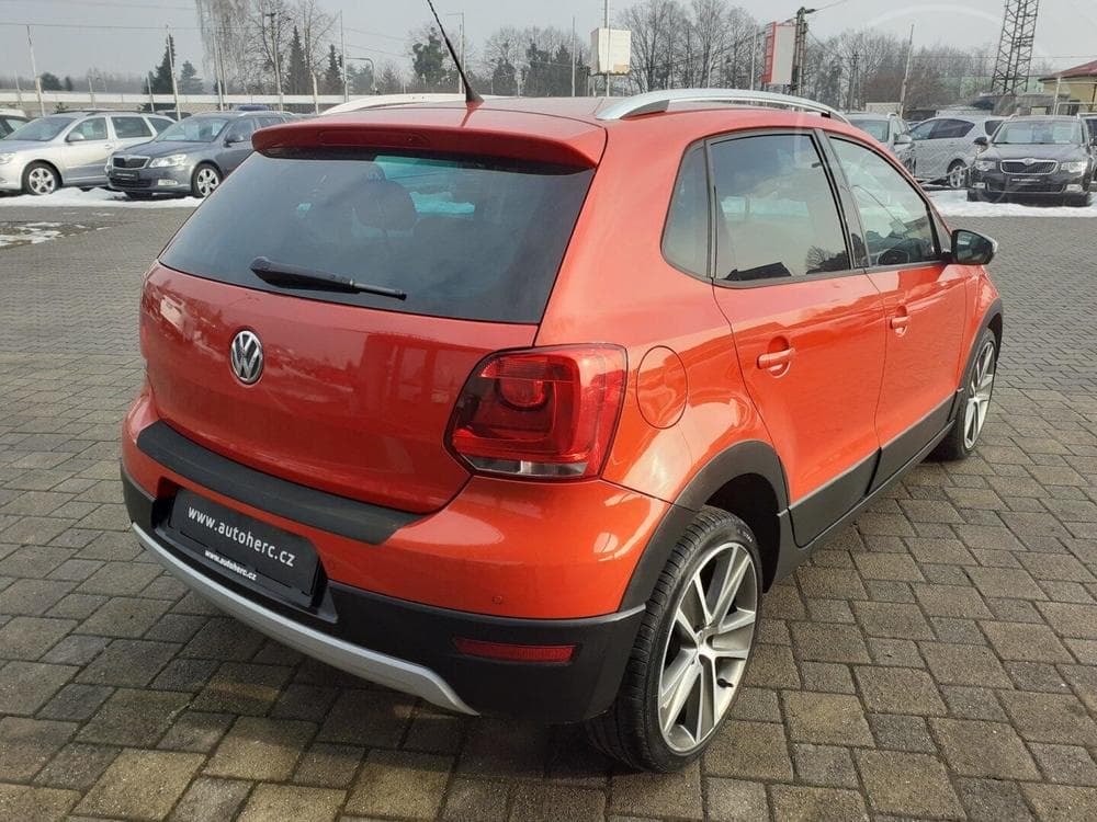 2012 Volkswagen POLO - 4