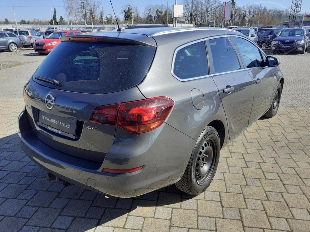 2011 Opel ASTRA - 4