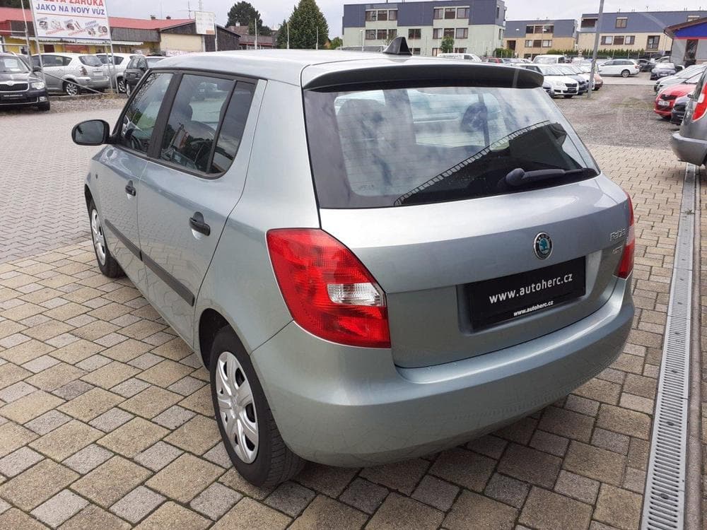 2010 Škoda FABIA - 5