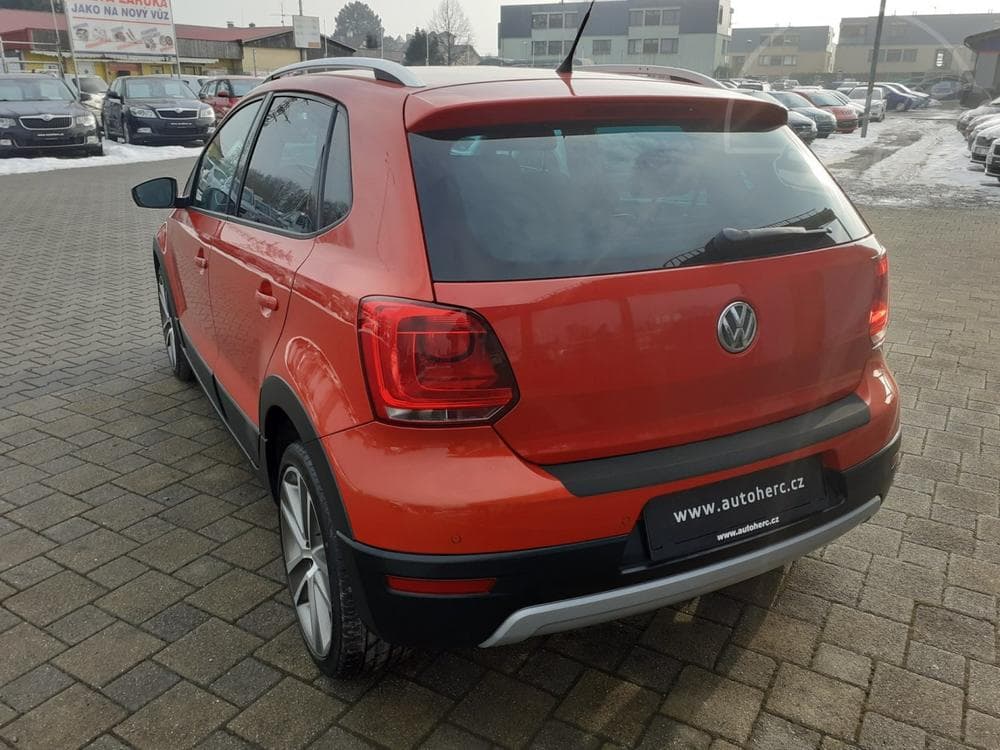 2012 Volkswagen POLO - 5