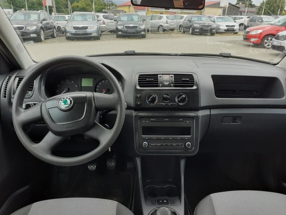 2010 Škoda FABIA - 7