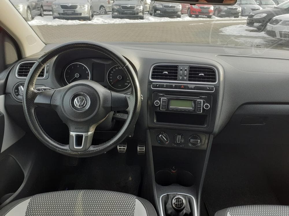2012 Volkswagen POLO - 7