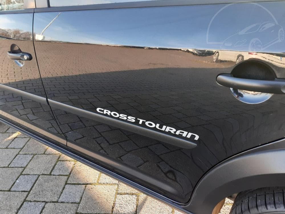 2011 Volkswagen Touran - 7