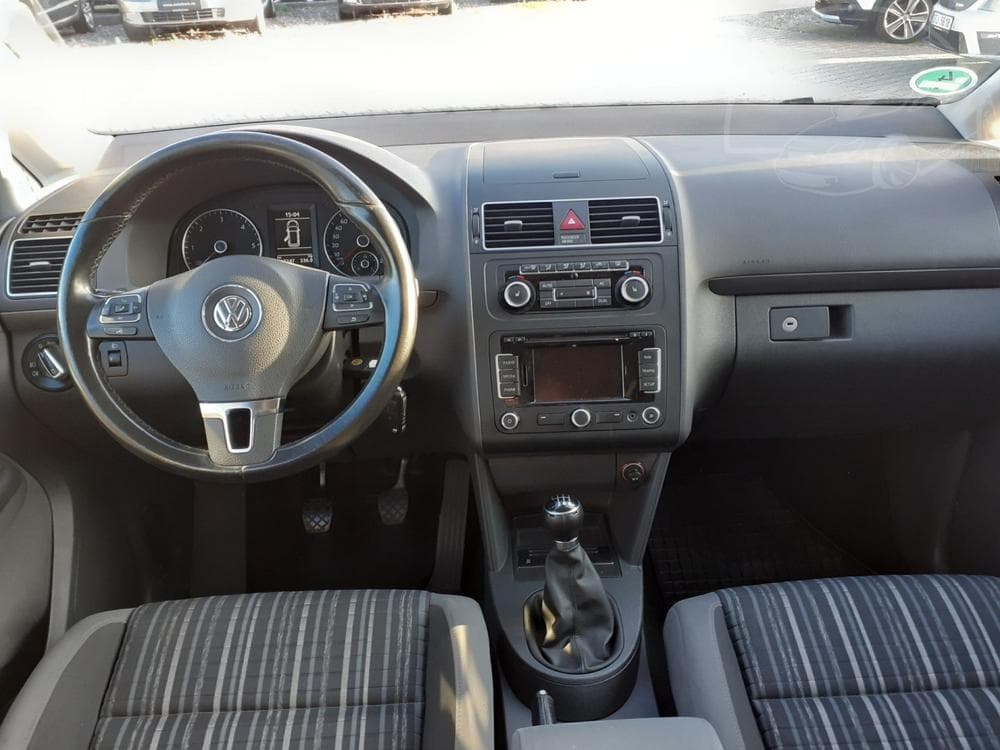 2011 Volkswagen Touran - 8