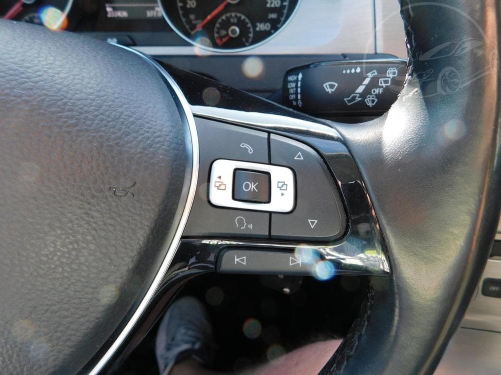 2015 Volkswagen GOLF - 9
