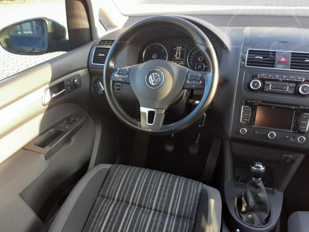 2011 Volkswagen Touran - 9