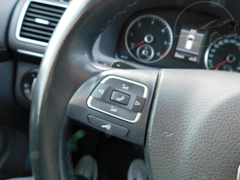 2012 Volkswagen TOURAN - 9