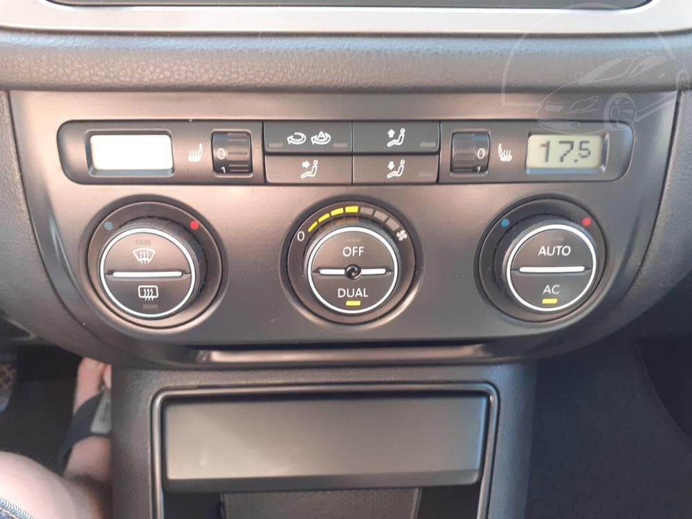 2009 Volkswagen TIGUAN - 10