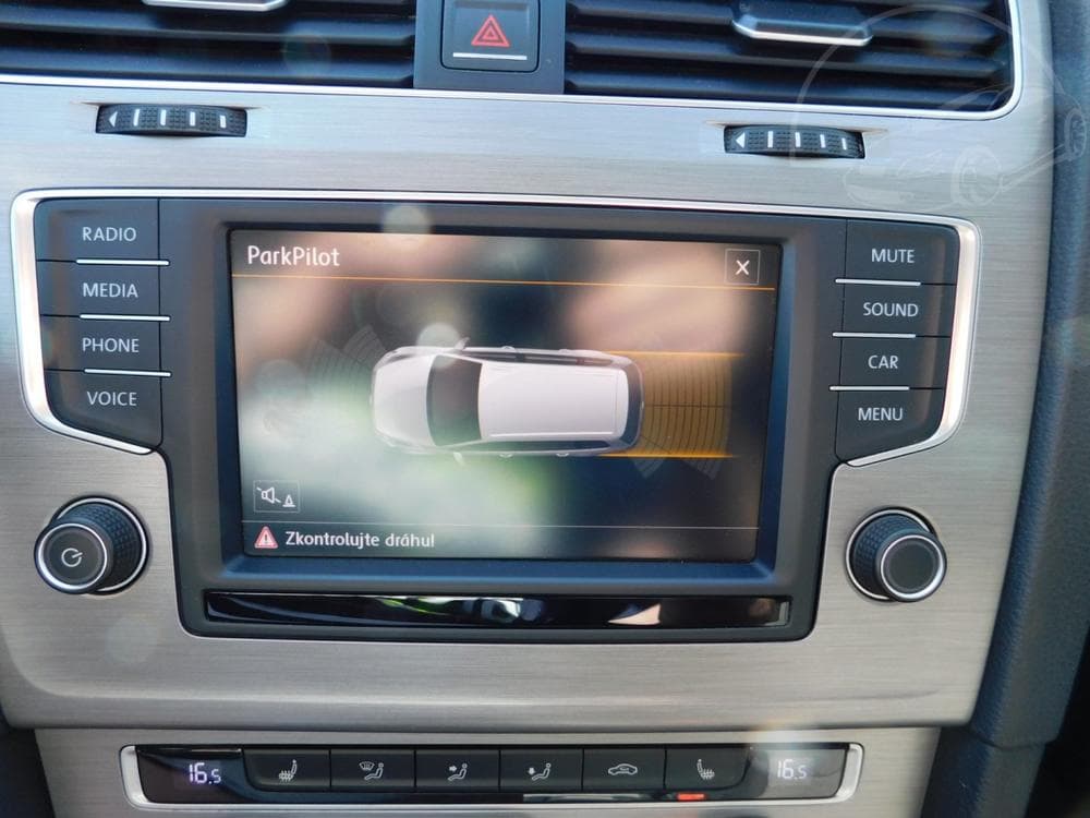 2015 Volkswagen GOLF - 10