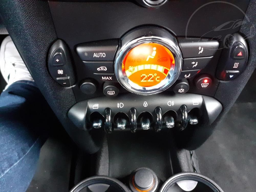 2011 Mini ONE - 10