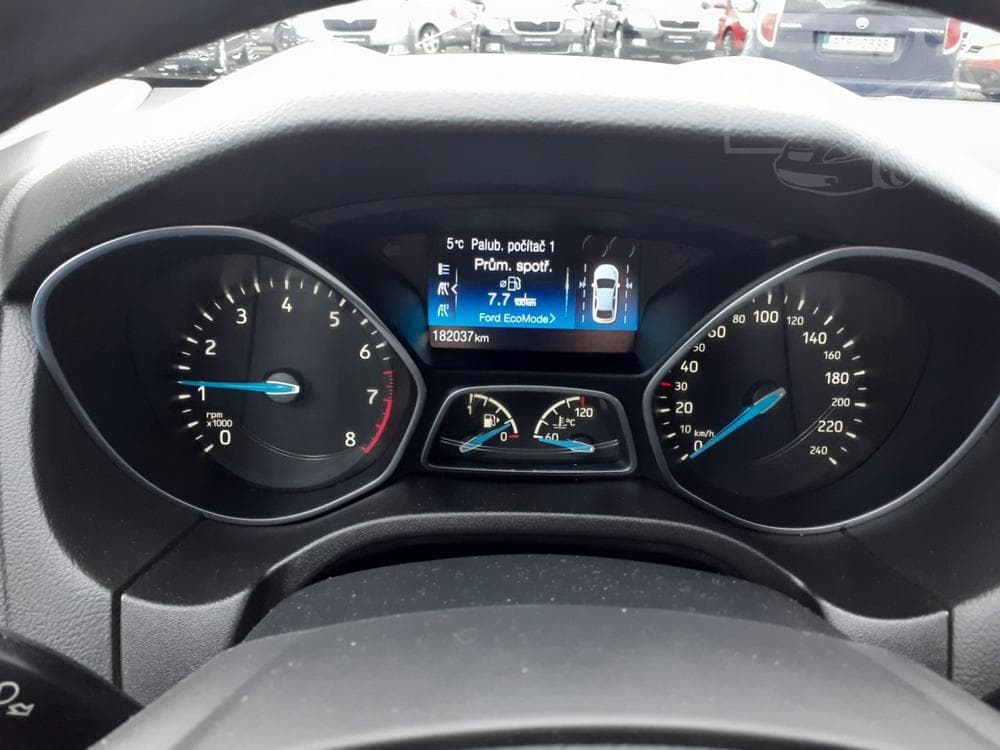 2015 Ford FOCUS - 11
