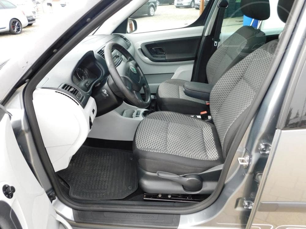 2010 Škoda ROOMSTER - 12