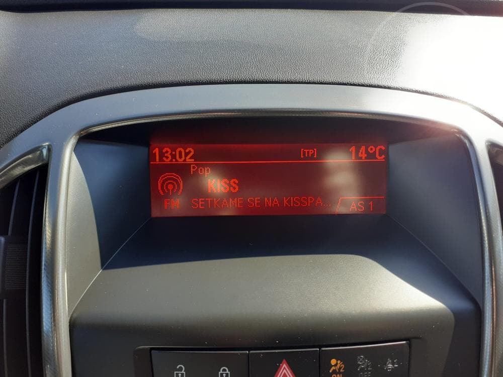2011 Opel ASTRA - 12