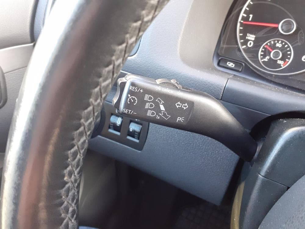 2011 Volkswagen Touran - 12