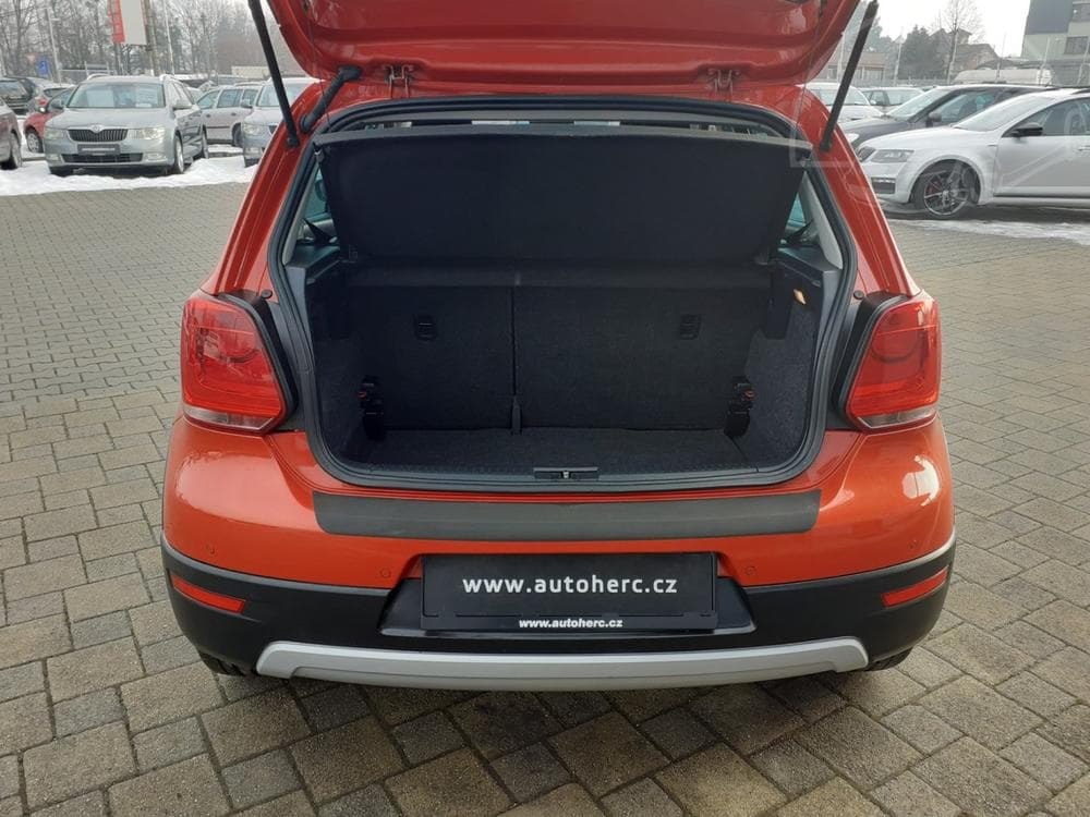 2012 Volkswagen POLO - 16