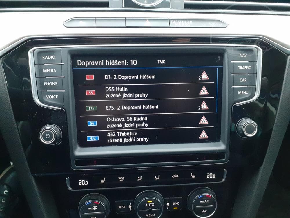 2015 Volkswagen Passat - 17