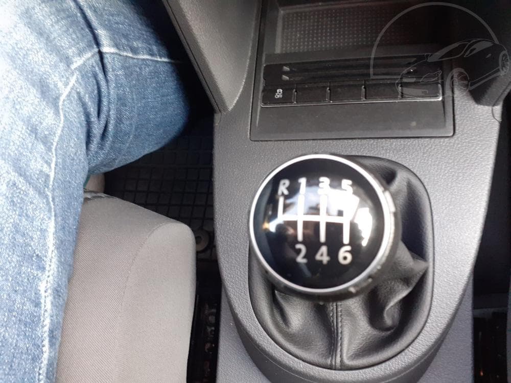 2011 Volkswagen Touran - 19