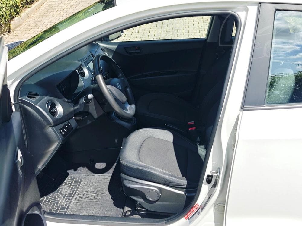 2018 Hyundai i10 - 10
